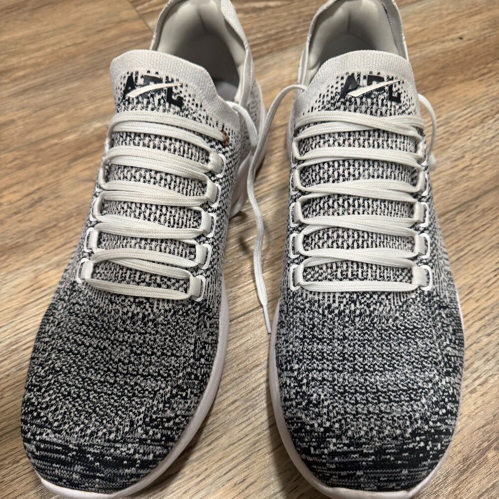 ATHLETIC PROPULSION LABS APL MEN'S TECHLOOM BREEZE SIZE 13 WHITE/BLACK/OMBRE